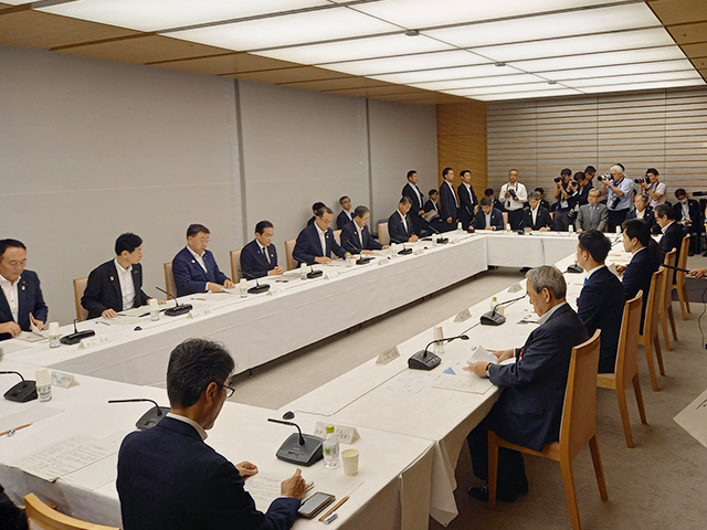 首相官邸での大阪・関西万博に関する関係者会合